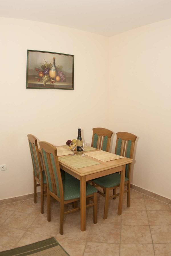 Apartments Simovic Tucepi Exterior photo