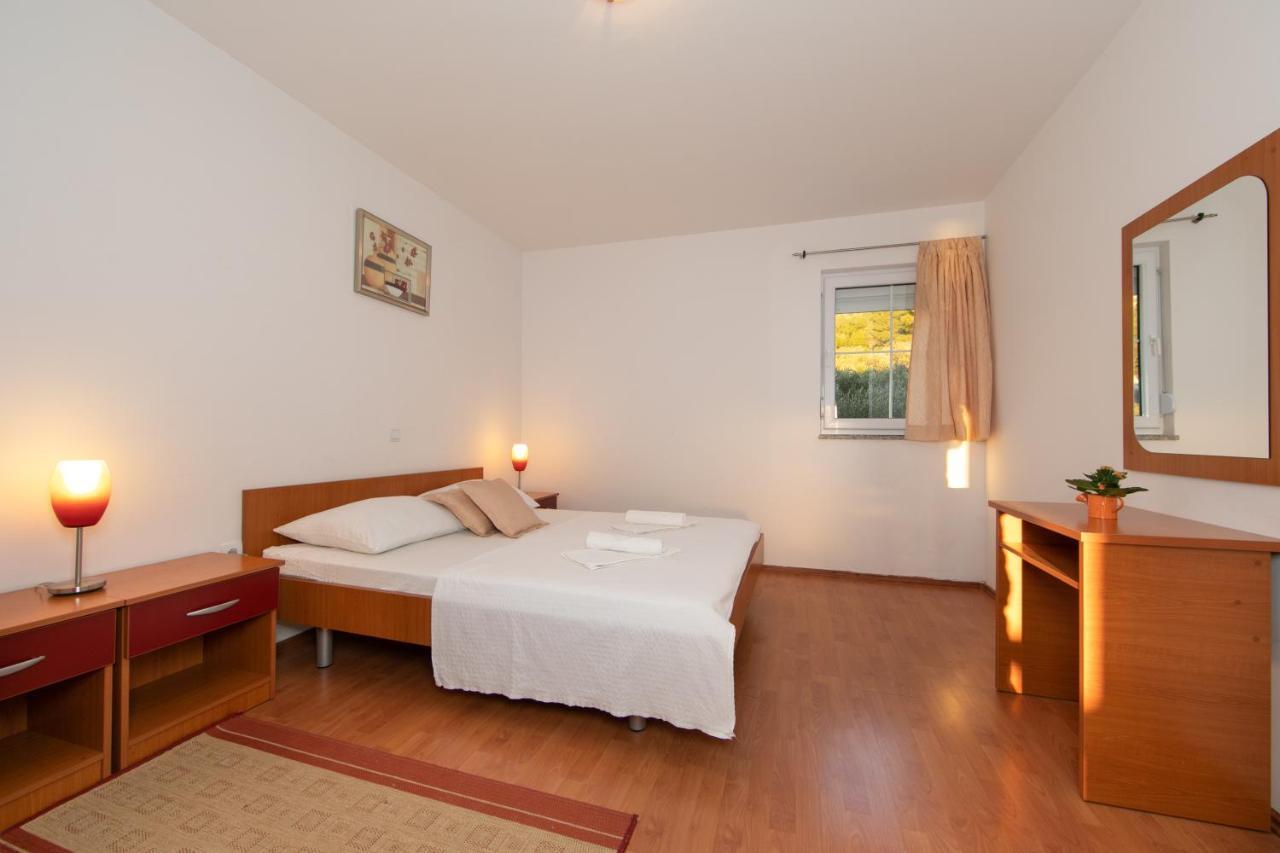 Apartments Simovic Tucepi Exterior photo
