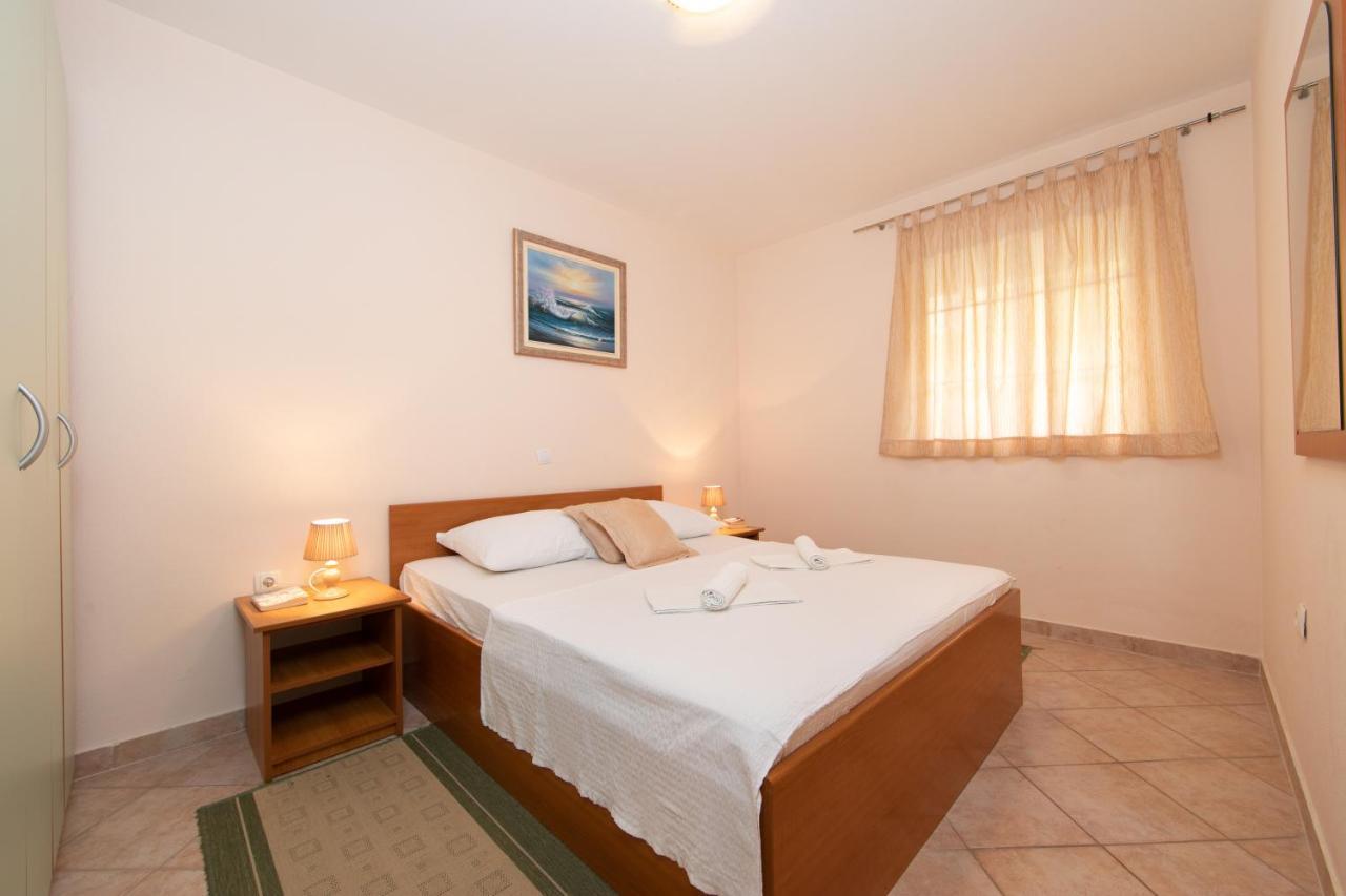 Apartments Simovic Tucepi Exterior photo